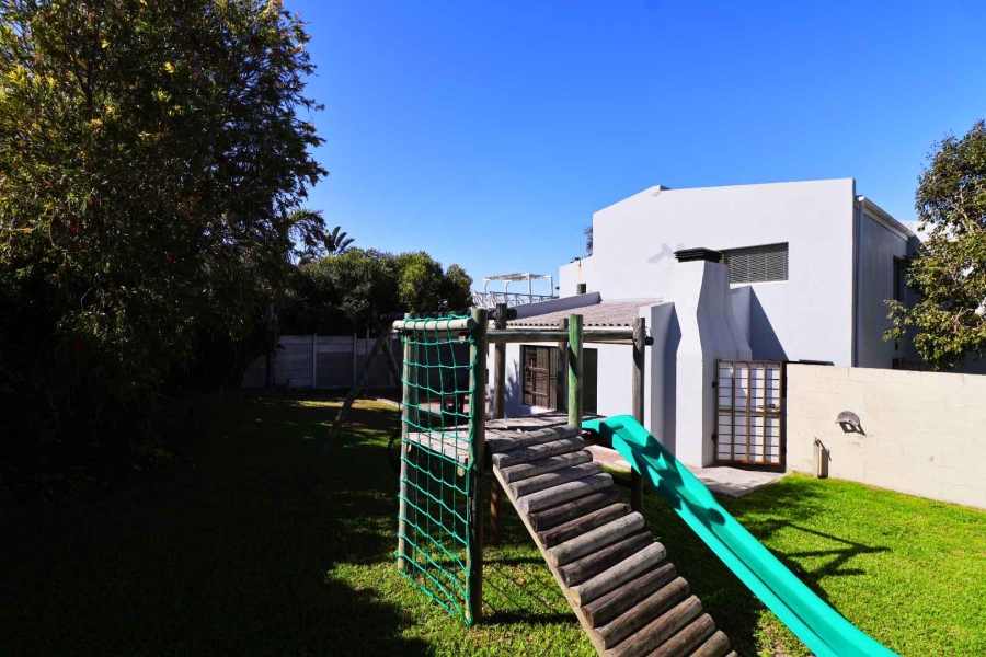4 Bedroom Property for Sale in Onrus Western Cape